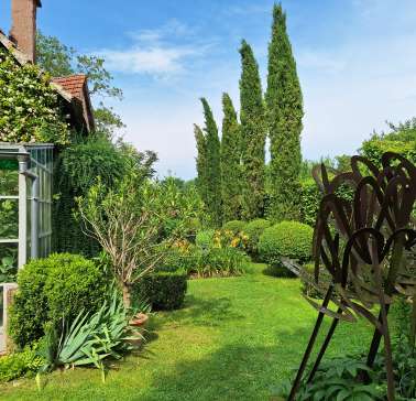 ©Jardins de la Ferme Bleue, allée italienne